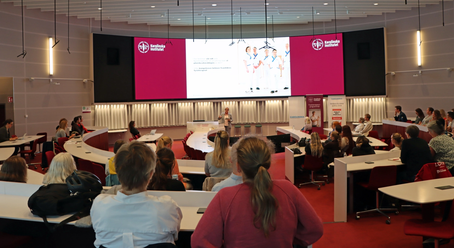 Charlotte Urell, Fysioterapeuterna, föreläste om morgondagens fysioterapeut framför en stor och intresserad publik.