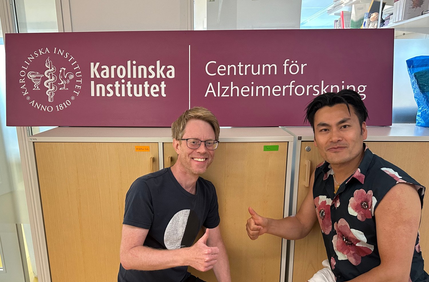 Per Nilsson, avdelningen för neurogeriatrik, KI, sitter tillsammans med Evandro Fang, Olso universitet.