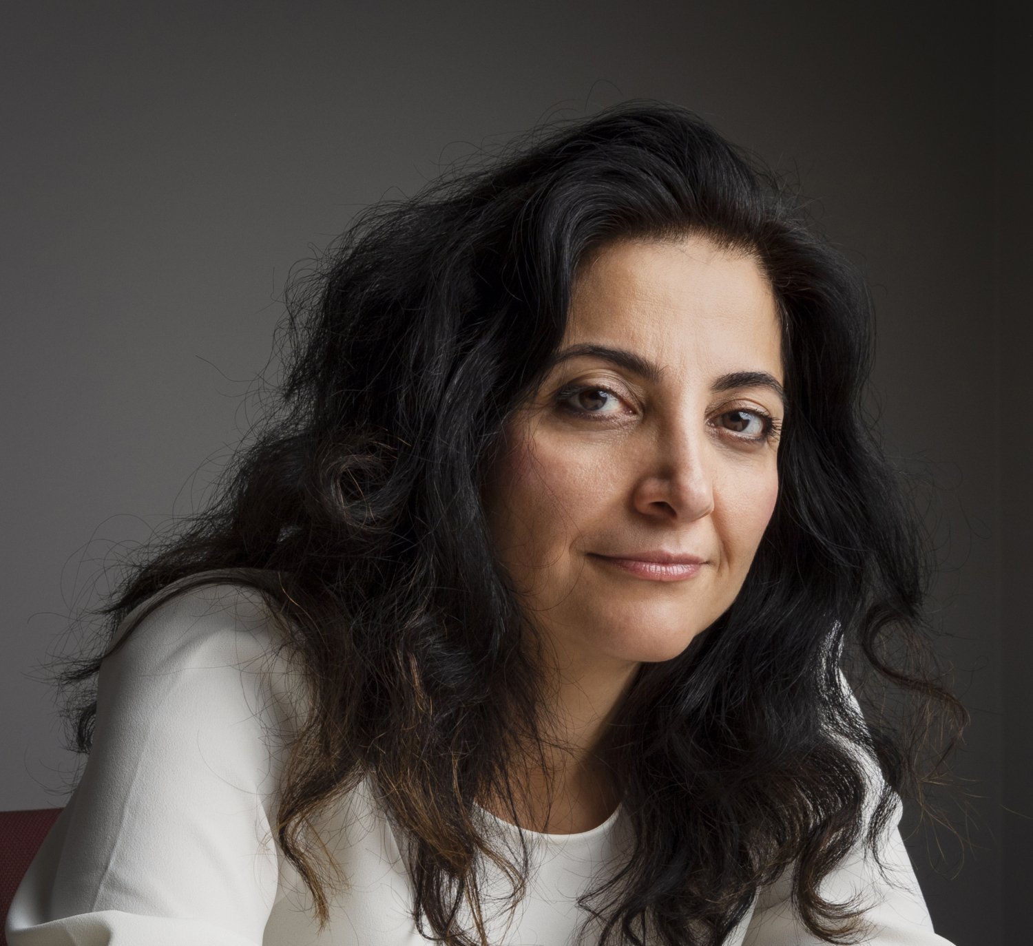 Porträtt av Elham Rostami