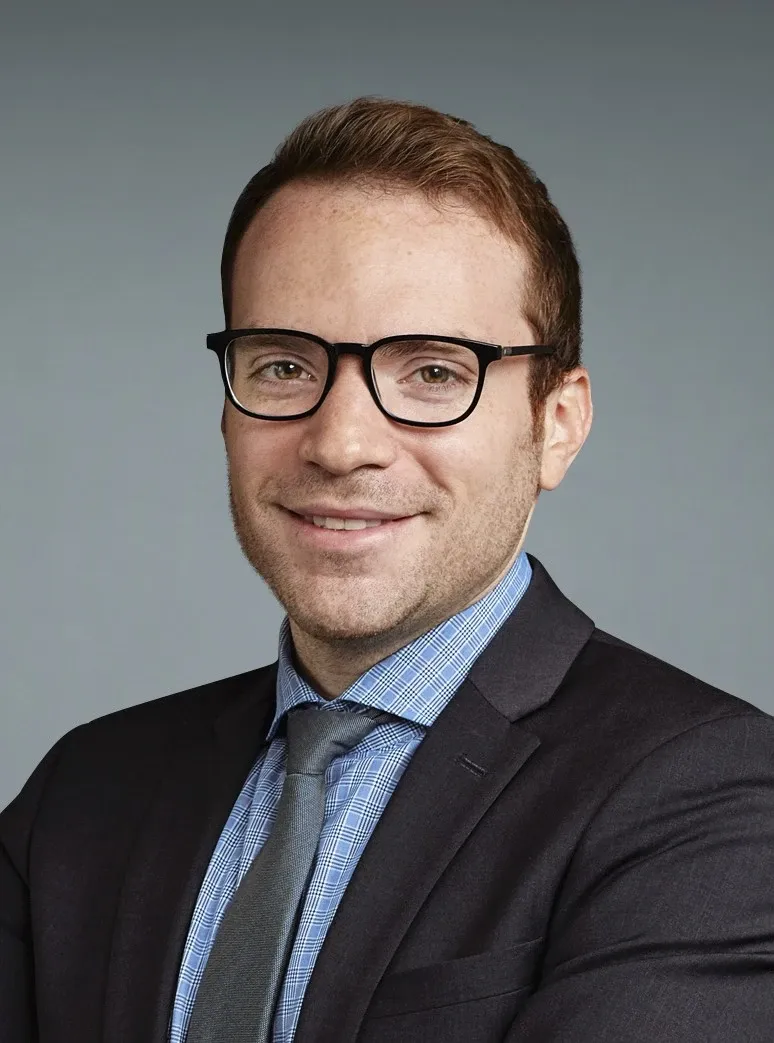 Porträttbild av forskaren Jordan Axelrad