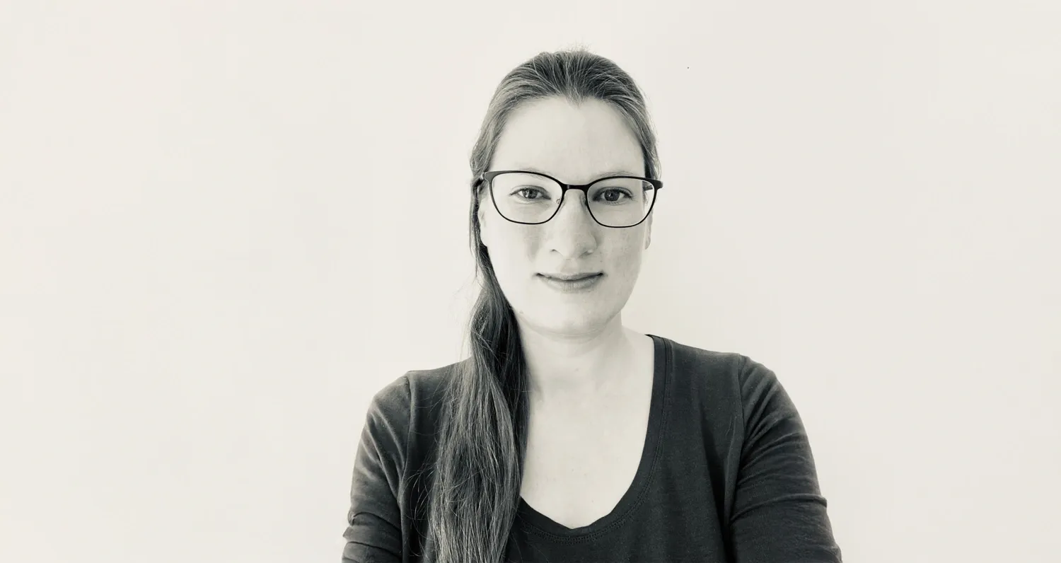 Porträttbild på Carina King.