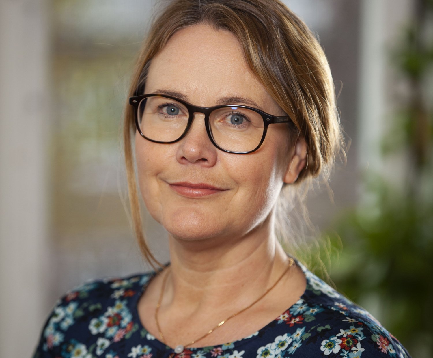 Porträtt av Christina Sandlund, docent i omvårdnad vid NVS.