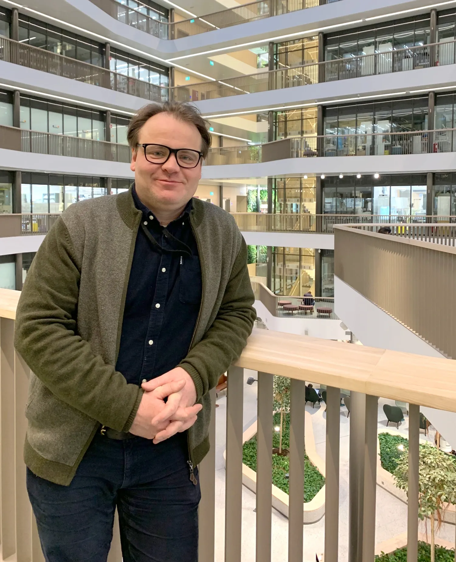 Porträtt av man i Biomedicum