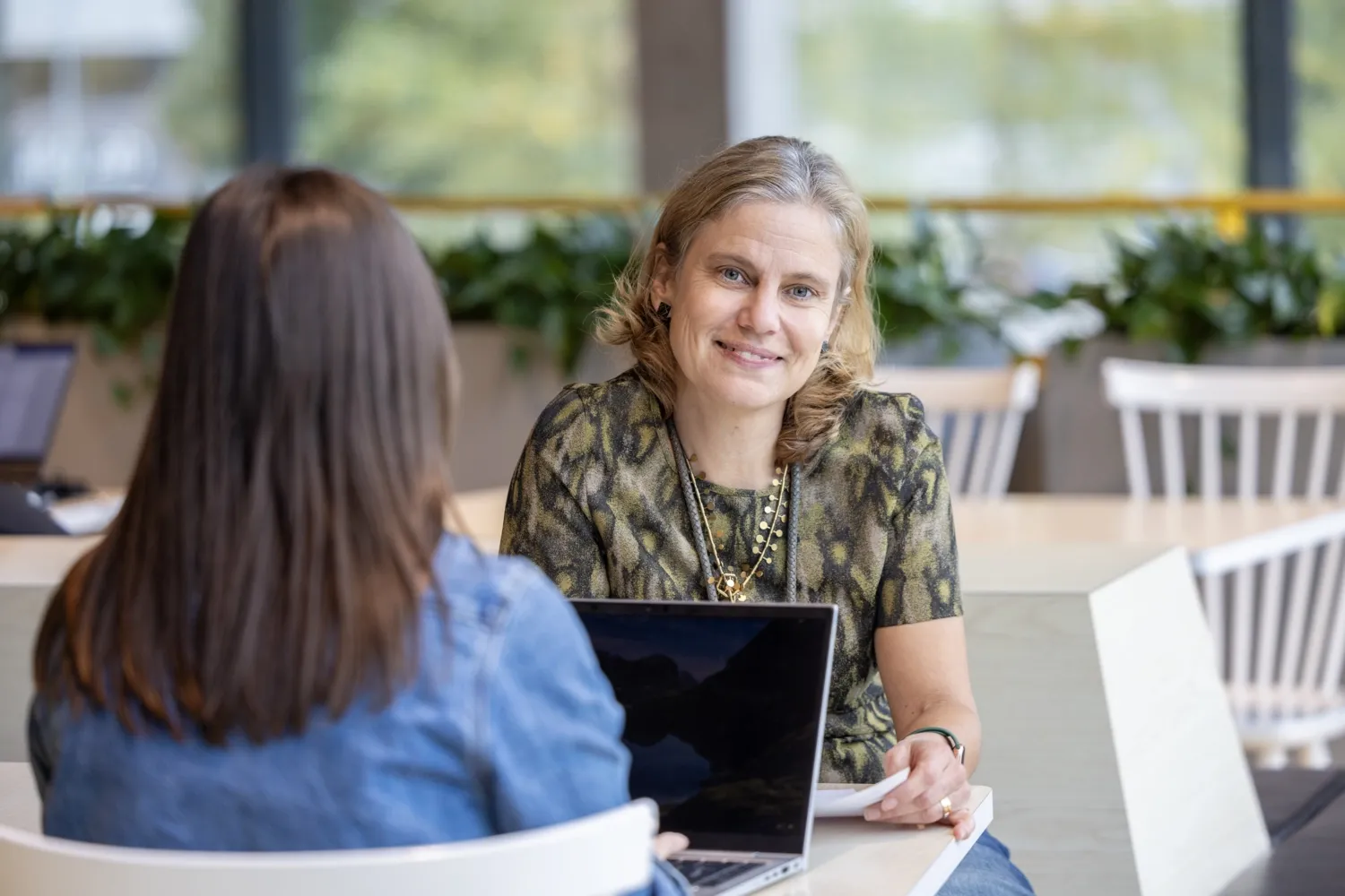 People interacting in the Widerströmska building