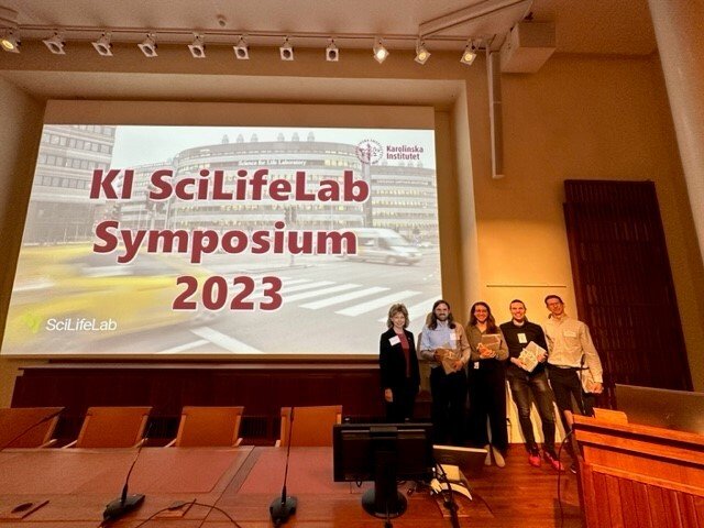 Rektor Annika Östman Wernerson, Erik Benson, Camilla Engblom, Avlant Nilsson och Andrea Fossati vid KI SciLifeLab Symposium 2023