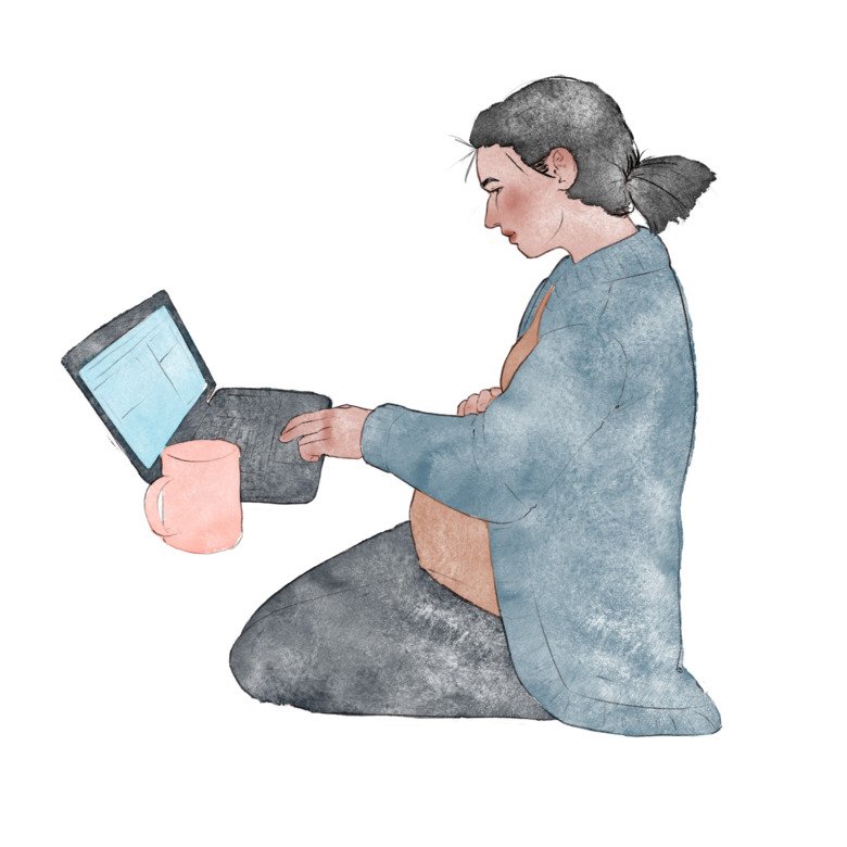 gravid kvinna med dator