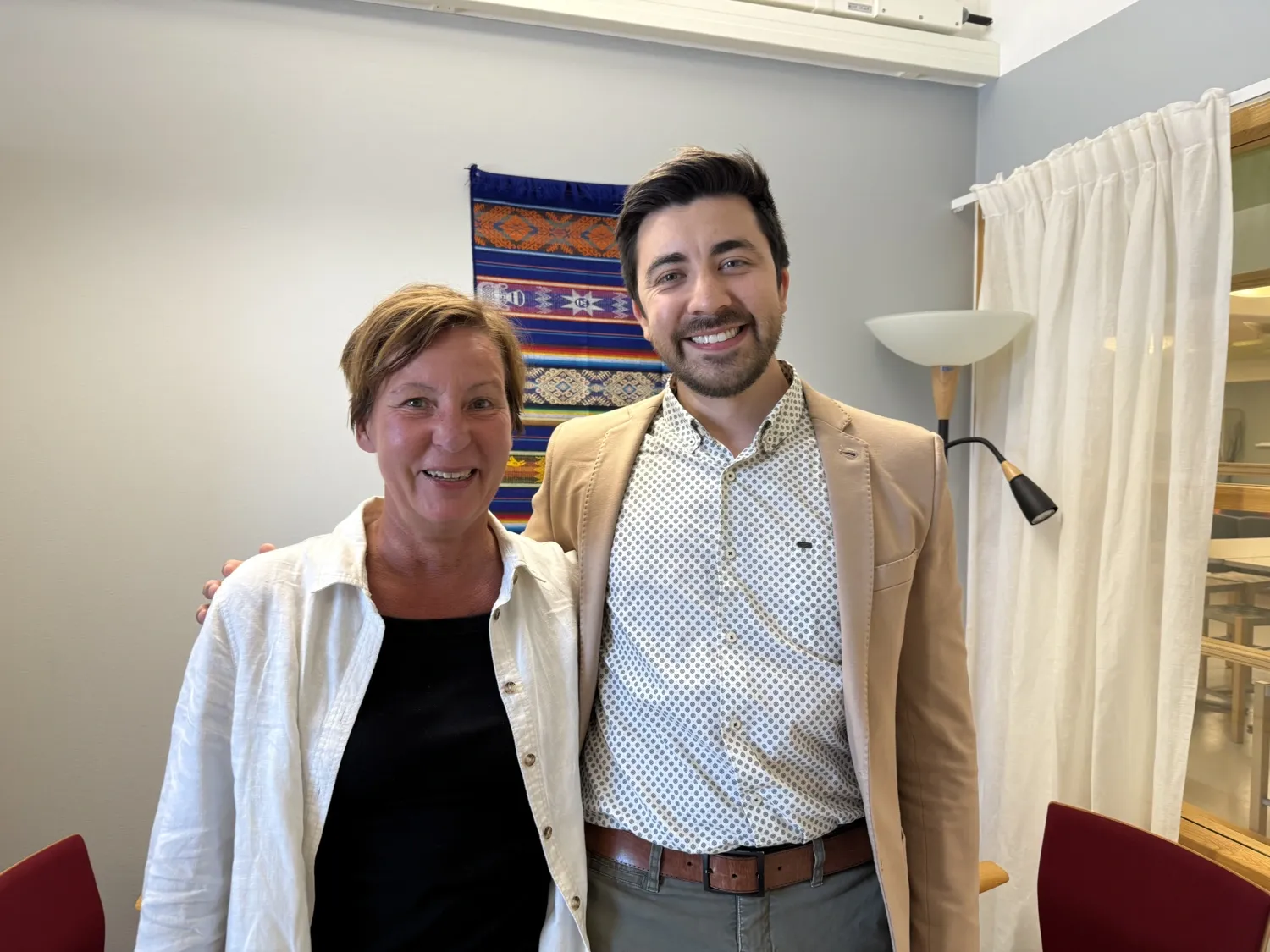 Magdalena Palmqvist tillsammans med Marcos Rojas, de internationella koordinatorn som välkomnade honom tillbaka 2016.