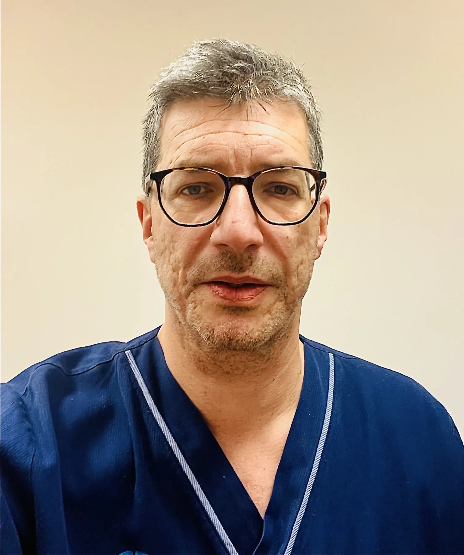 Porträtt av Mikael Lehtihet.