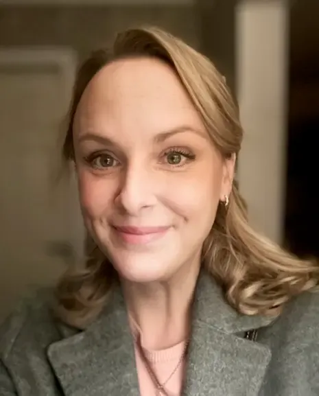 porträttbild av Erica Sundell, doktorand vid avdelningen för omvårdnad, NVS.