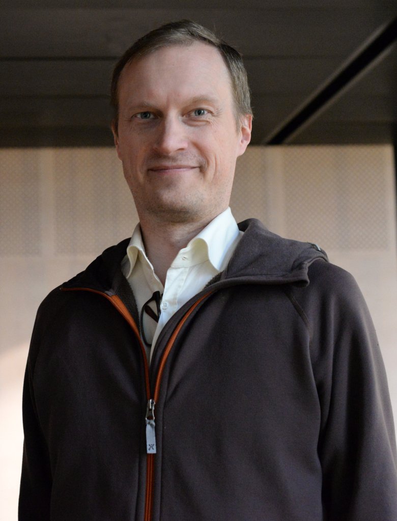 Portrait of Sten Linnarsson, professor vid institutionen för medicinsk biokemi och biofysik. Foto: Andreas Andersson.