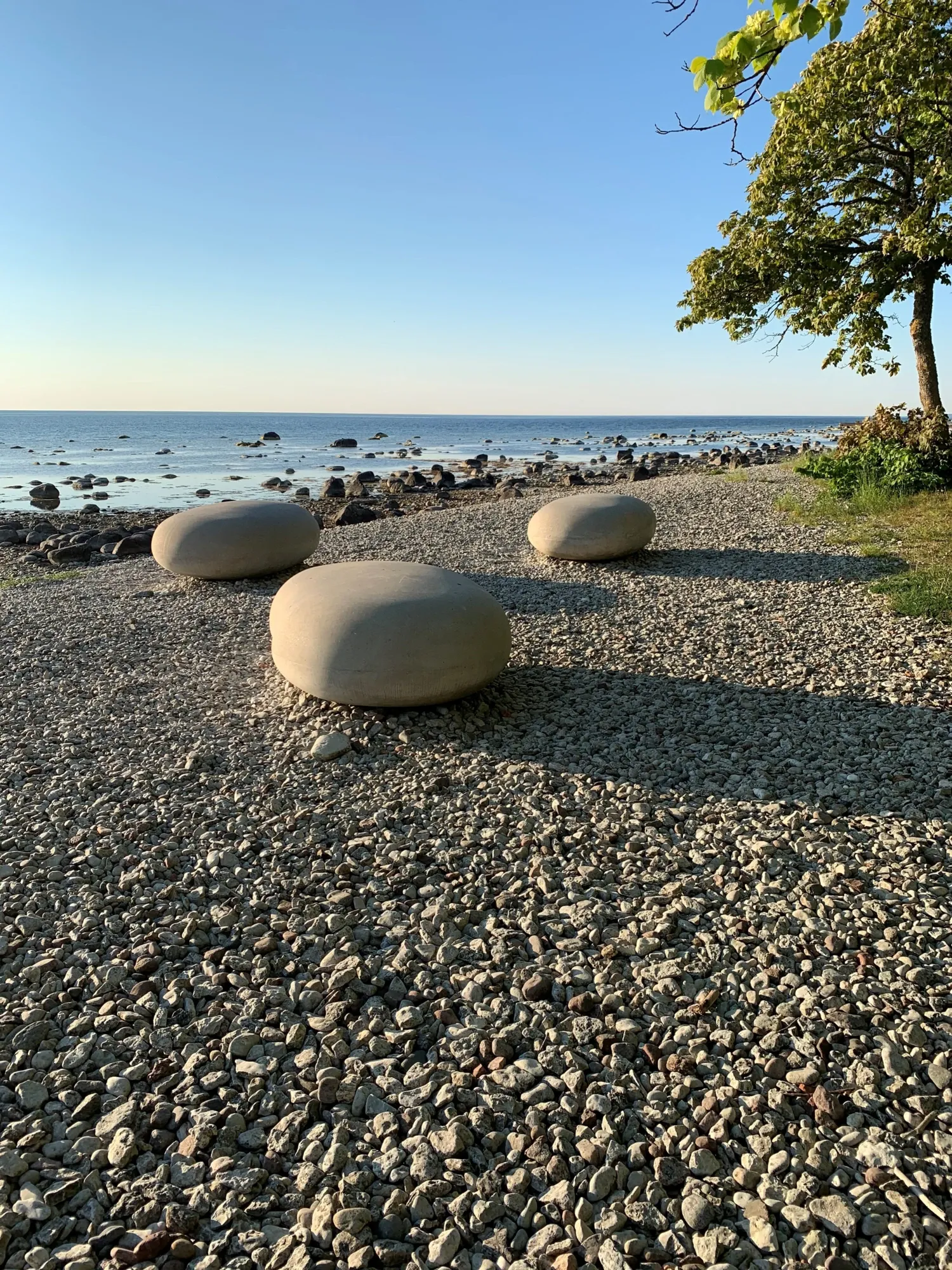 Visbystrand med vackra stenar