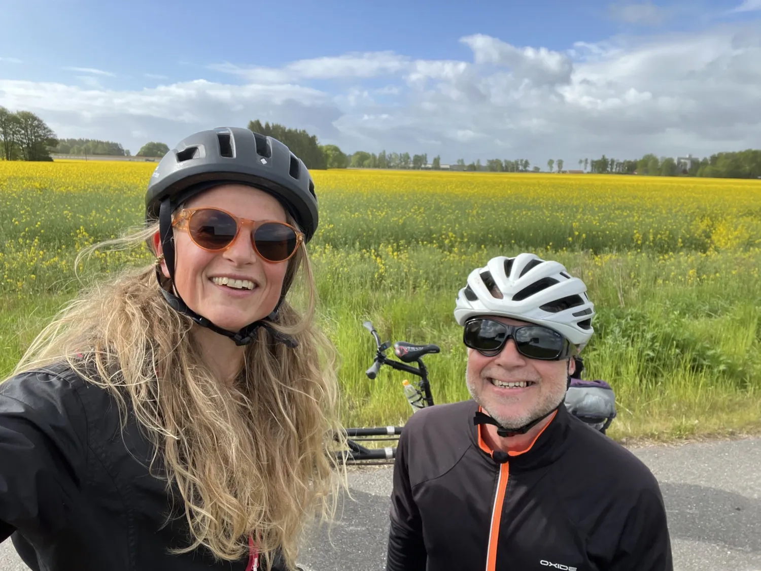 Pernilla Alencar Siljehag på tandemturné tillsammans med Oskar Jonsson.