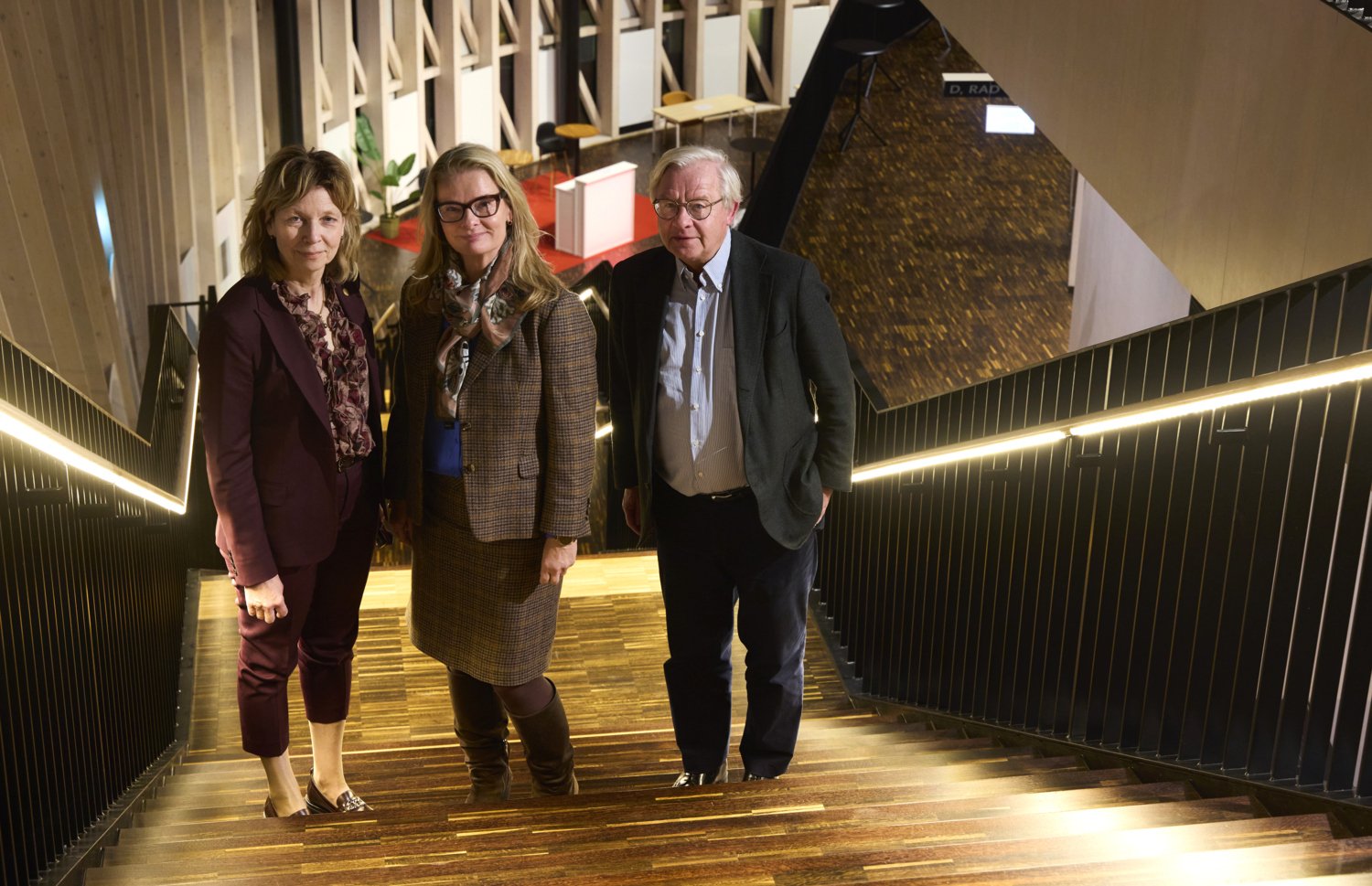 Ministerbesök av Lotta Edholm på KI.