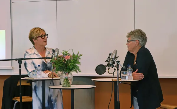 Avslutningssamtal och avtackning av Lena Nilsson-Wikmar den 8 september 2025. Från lärosal och mingelyt i ANA23, Flemingsberg