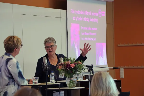 Avslutningssamtal och avtackning av Lena Nilsson-Wikmar den 8 september 2025. Från lärosal och mingelyt i ANA23, Flemingsberg