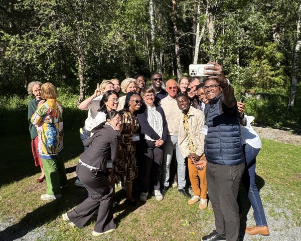Participants in the Executive Program in Global Health Diplomacy during the Masterclass at Kämpasten, Sigtuna.
