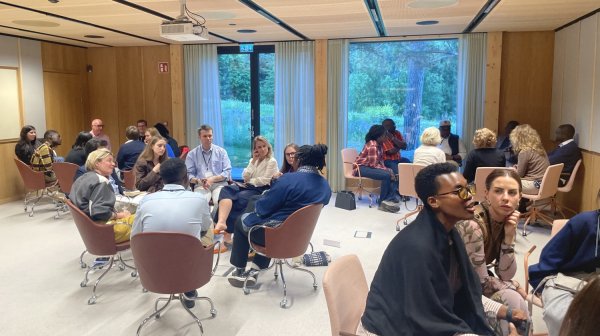 Participants in the Executive Program in Global Health Diplomacy during the Masterclass at Kämpasten, Sigtuna.