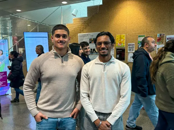 Atry och Nafi under öppet hus