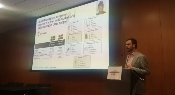 Davide Liborio Vetrano föreläser på konferensen.