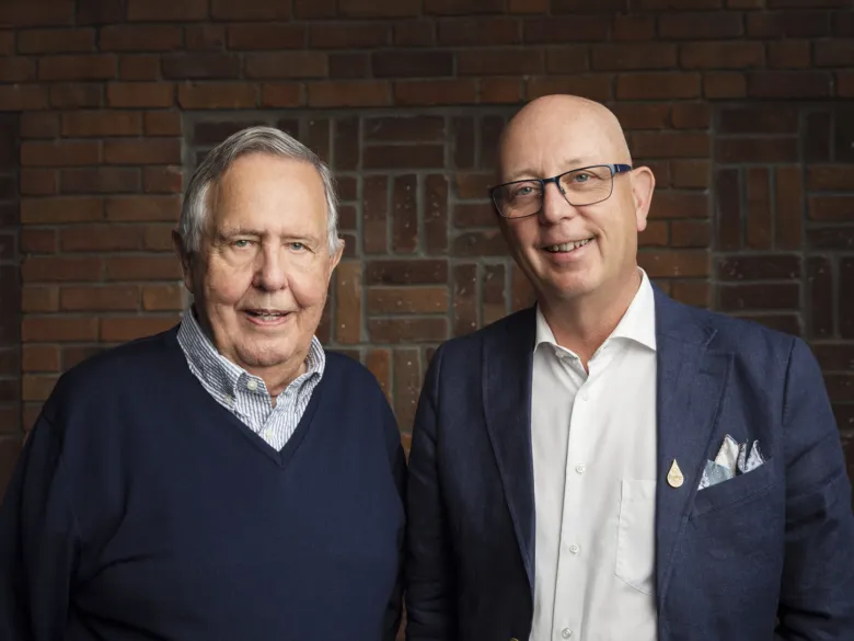 Donatorn Björn Gysell med KI-forskare.