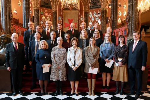 The Queen Silvia and the awardees