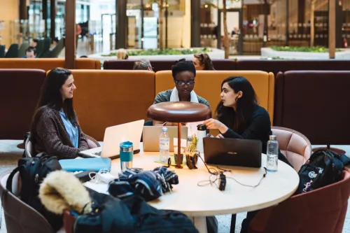 Students at campus Flemingsberg in 2019. || Students studying in Biomedicum.