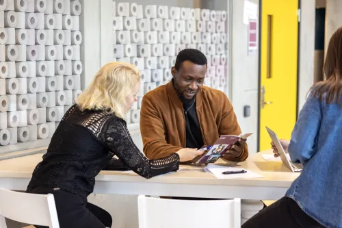 People interacting in the Widerströmska building